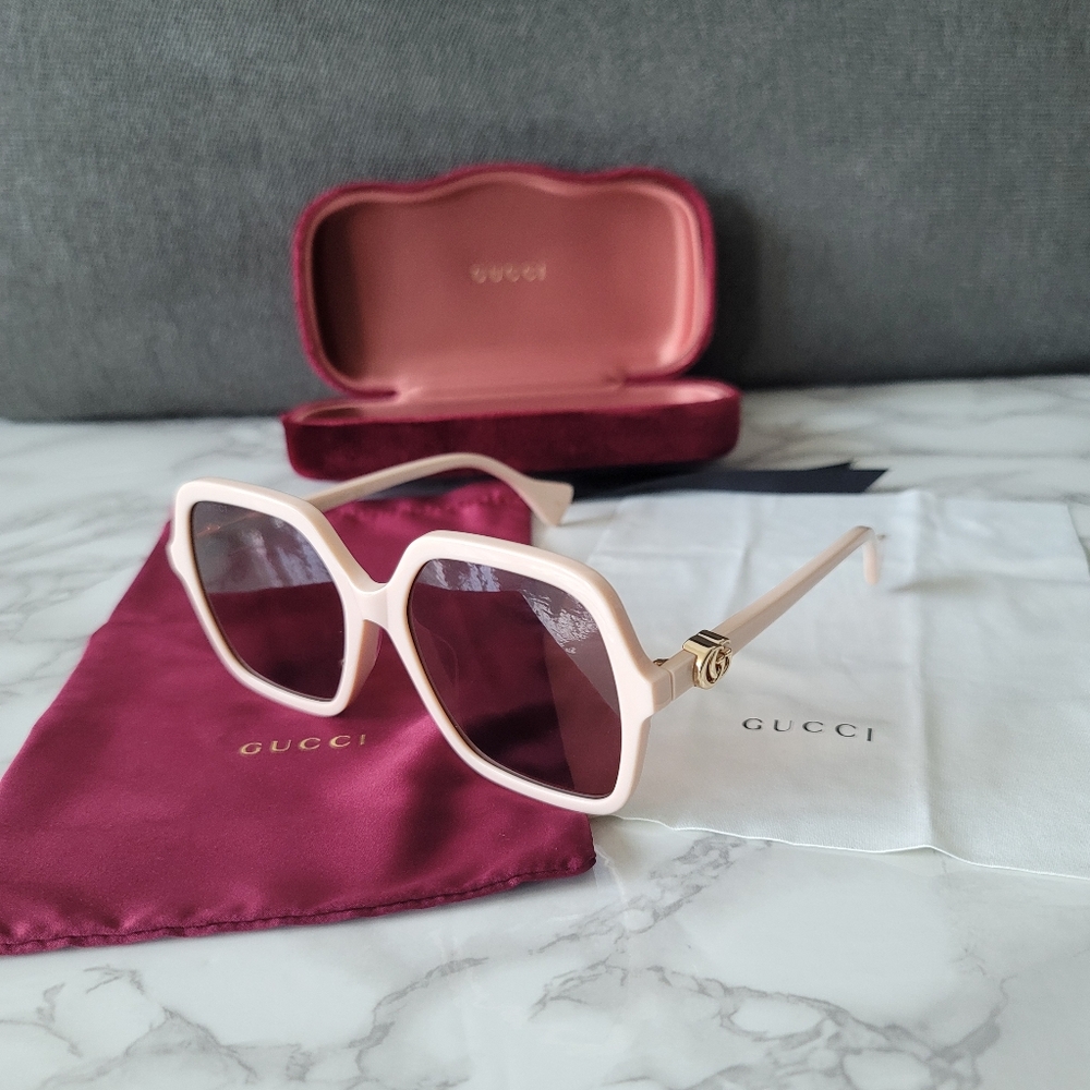 NEW Gucci Sunglasses GG1072SA